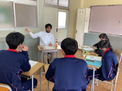 町の人①IMG_3292